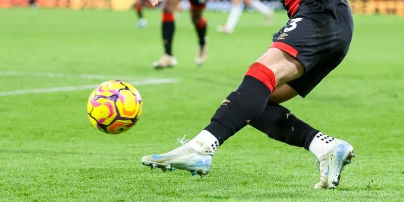 LWB trong bóng đá là gì?